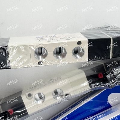 4V230C-08 इलेक्ट्रोमैग्नेटिक वाल्व AIRTAC के लिए सटीक द्रव नियम 5 बंदरगाह 3 स्थिति