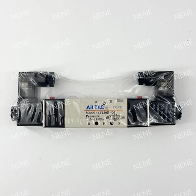 सोलेनोइड स्पूल वाल्व AIRTAC 4V230P-08 दबाव अनुप्रयोगों के लिए 5 बंदरगाह 2 स्थिति