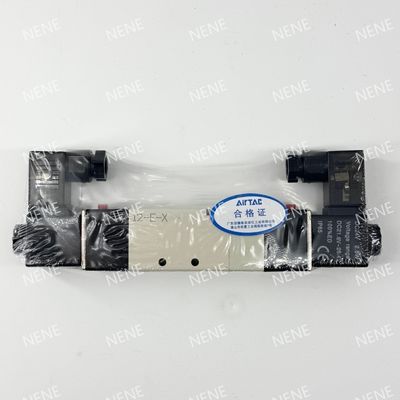 सोलेनोइड स्पूल वाल्व AIRTAC 4V230P-08 दबाव अनुप्रयोगों के लिए 5 बंदरगाह 2 स्थिति