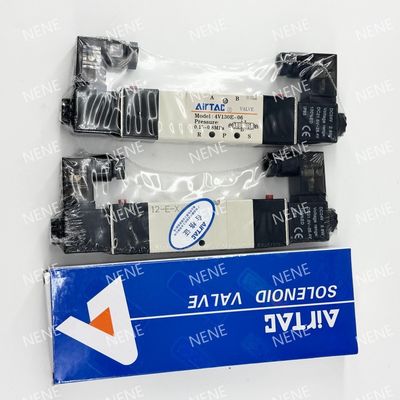 सोलेनोइड स्पूल वाल्व AIRTAC 4V230P-08 दबाव अनुप्रयोगों के लिए 5 बंदरगाह 2 स्थिति